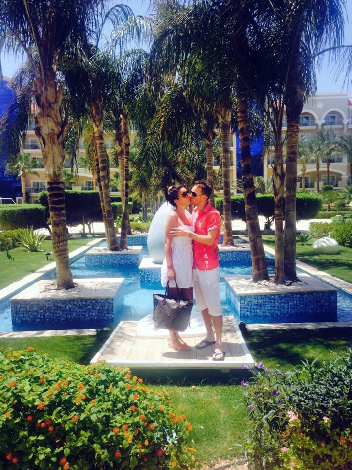 Andreea e plecata impreuna cu iubitul ei in vacanta, in Egipt