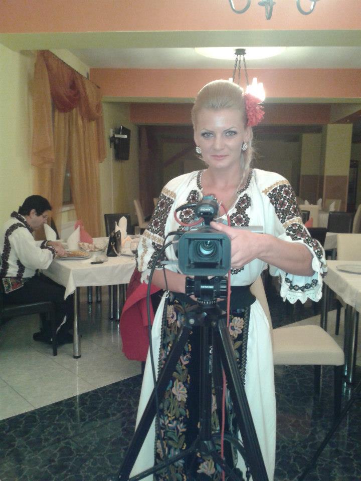 Artista este una dintre cele mai frumoase cantarete de muzica populara din tara