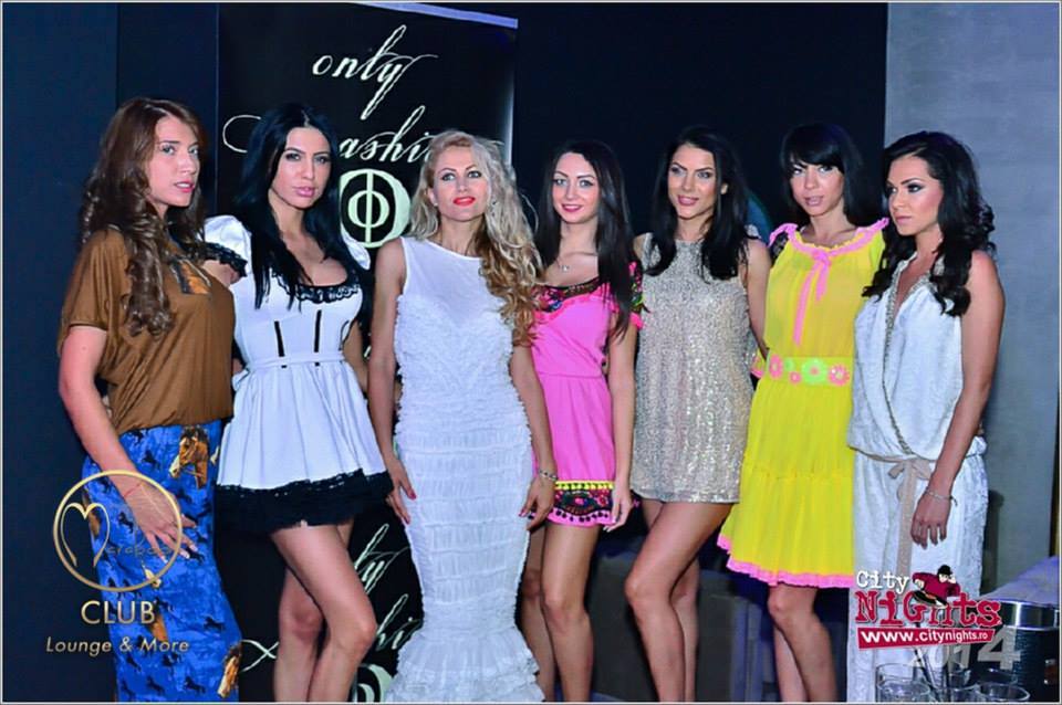 Ferentz a defilat pentru prima data ca model la o prezentare de moda tinuta intr-un club din Capitala