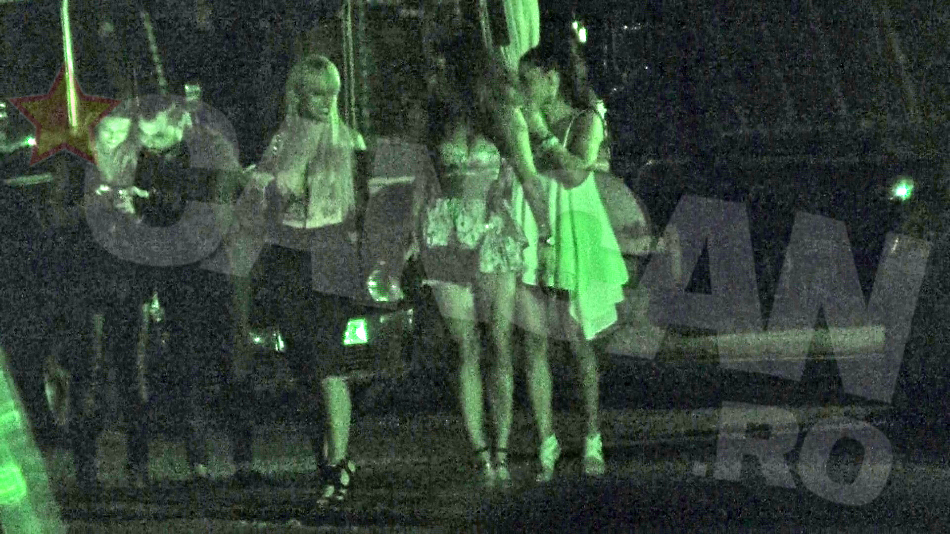 Anda i-a dat o palma peste fund Roxanei, in semn de despartire