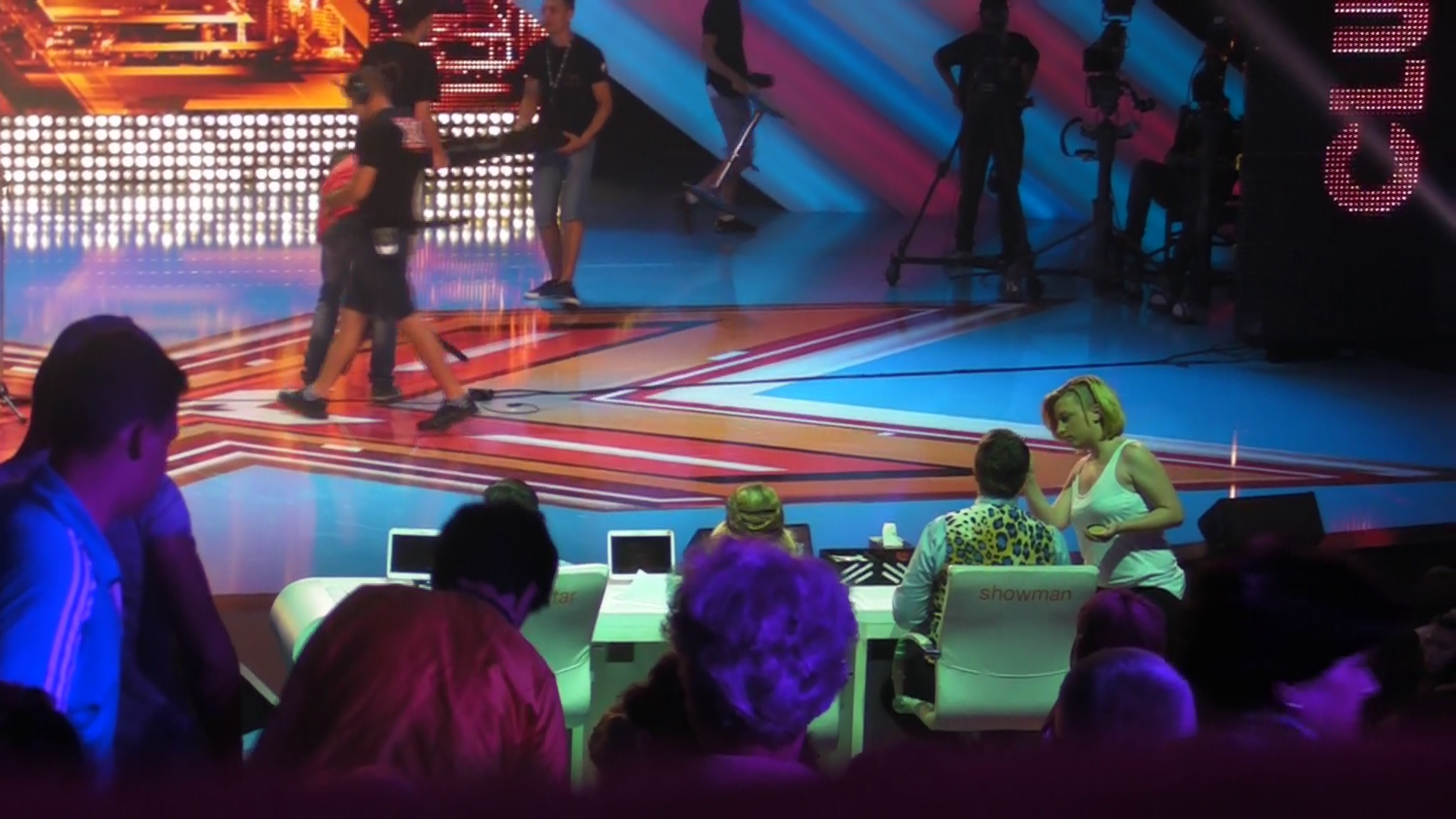 Horia Brenciu cere mereu sa i se refaca machiajul