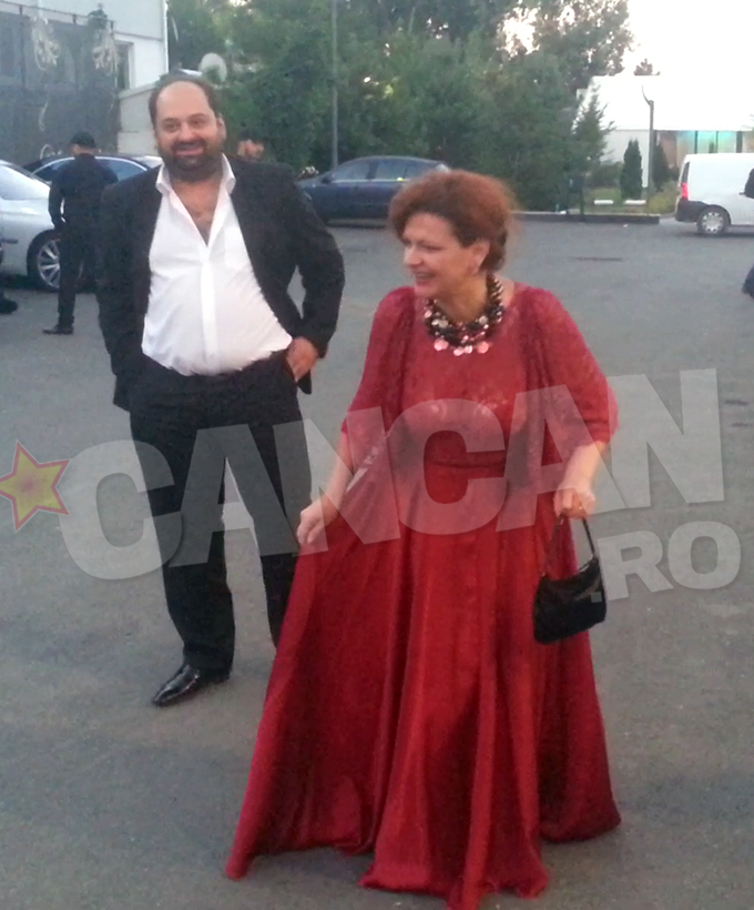 Maria Buza si sotul ei au plecat de la nunta lui Pepe spre dimineata