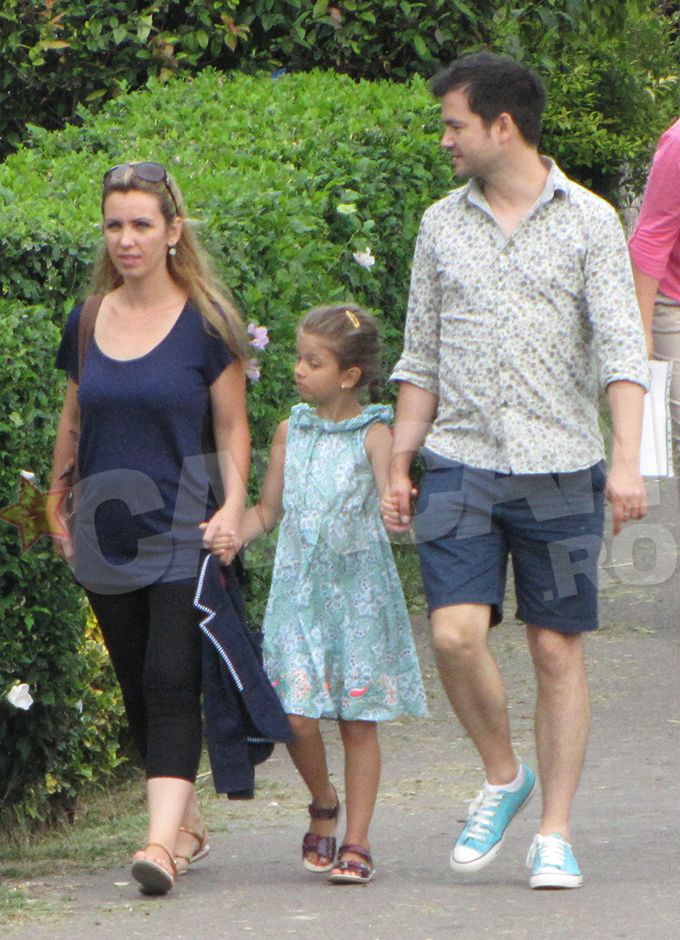 Acestea sunt primele imagini cu Laurentiu Duta, alaturi de sotia si fiica lui