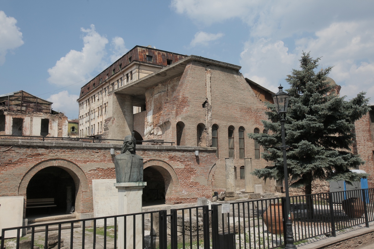 Curtea Veche poate fi vizitata