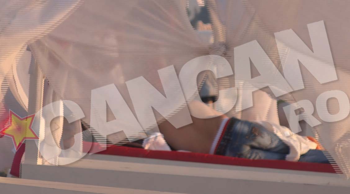 Varciu s-a trantit peste blondina pe care a agatat-o in club