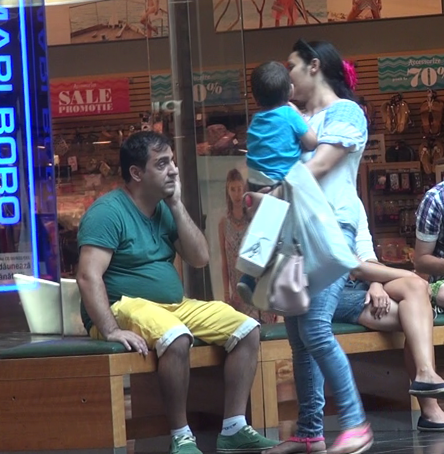 Jesica si sotul ei s-au oprit sa-si traga putin sufletul