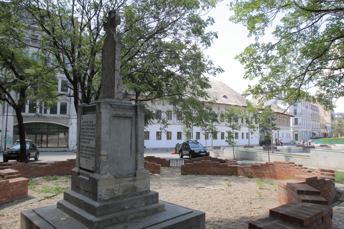 Se spune ca oamenii folositi ca ingredient erau prinsi cu ajutotrul unei toalete capcana