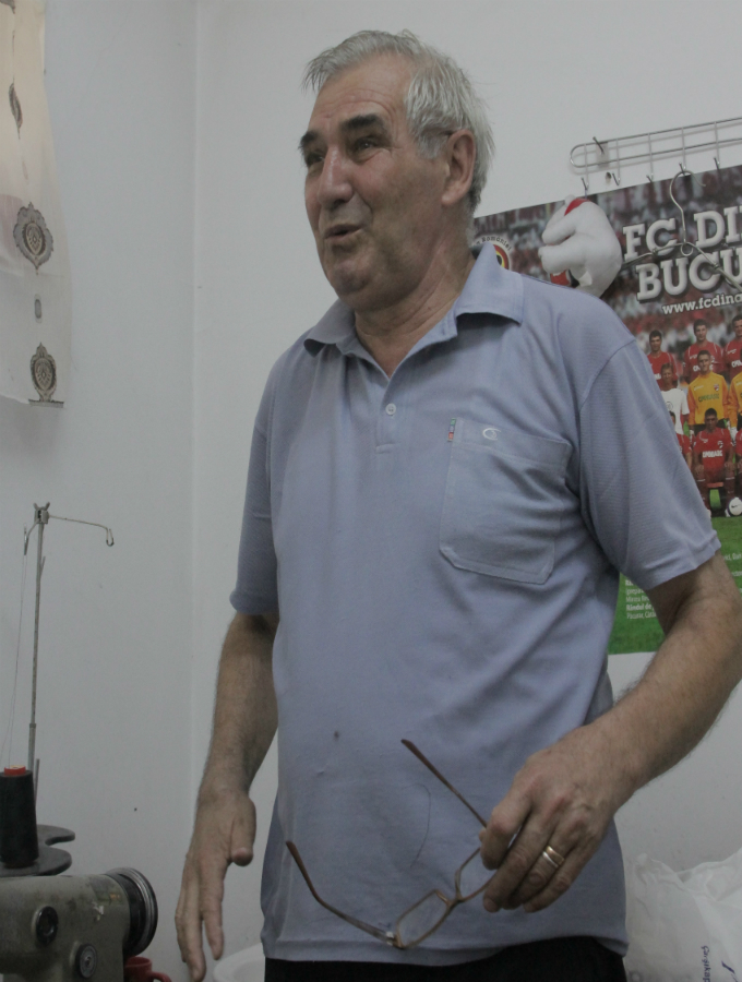 Ivan Patzaichin, unul dintre clientii din trecut ai lui Nicolae Tirca, are statuie la 10 metri de atelierul croitorului