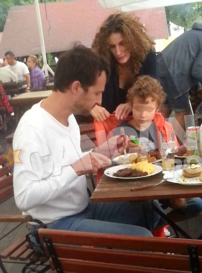 Baiatul actorului este de o frumusete rara