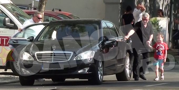 Atunci cand a plecat de la spital, Prigoana a avut grija sa isi urce baietii in masina