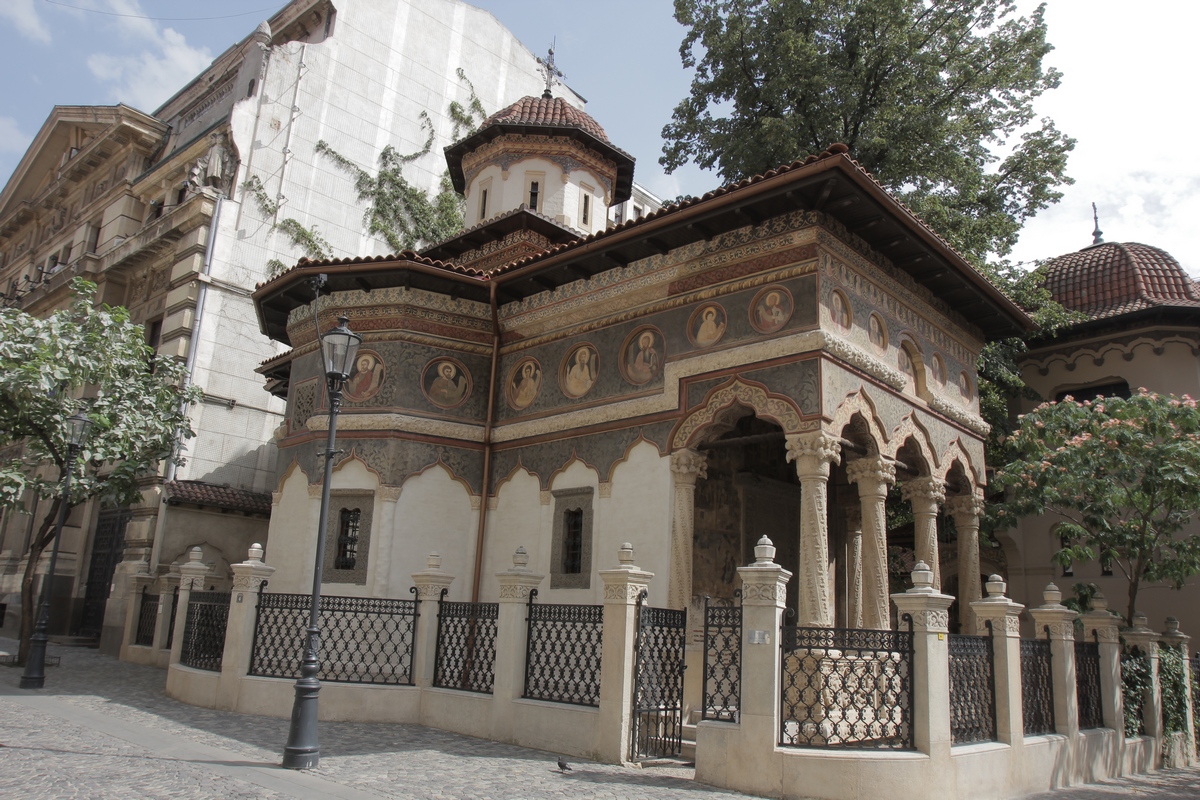 Spitalul era situat chiar in spatele Bisericii Stavreopoles