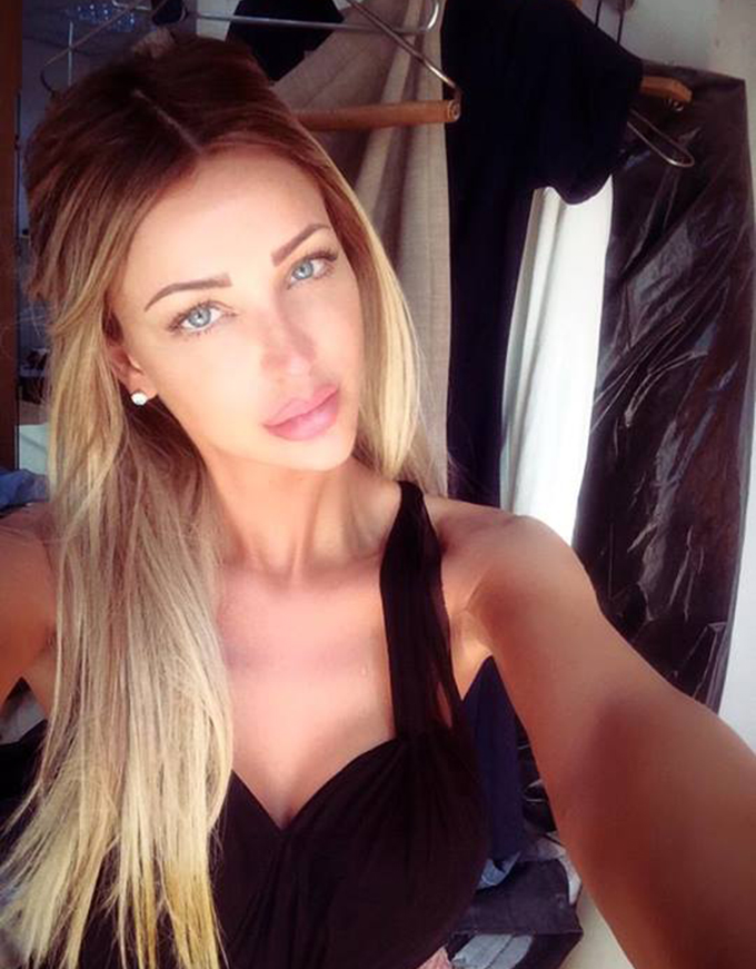 Bianca nu se sfieste sa iasa din casa nemachiata