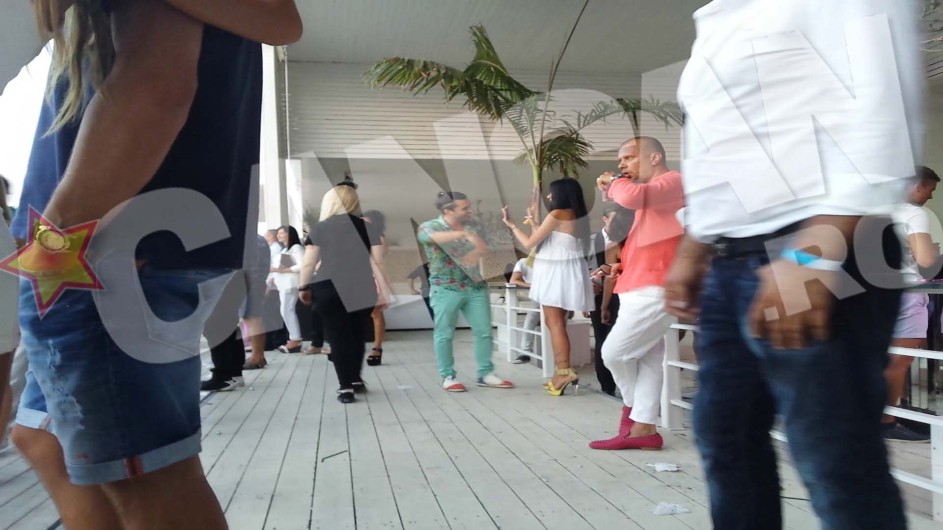 Latino loverul a cochetat cu o bruneta