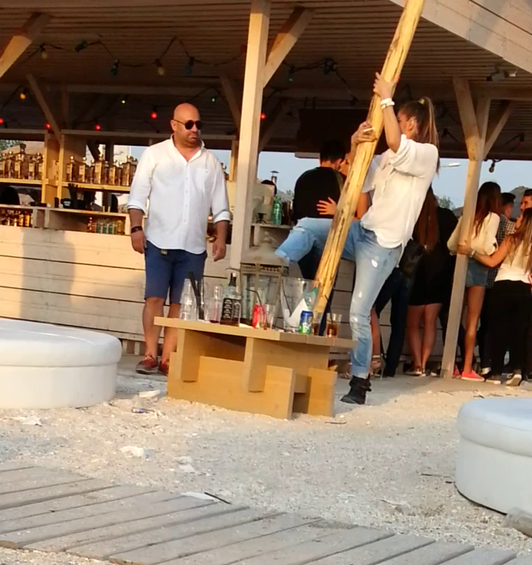 scarlatescu cu cocuta