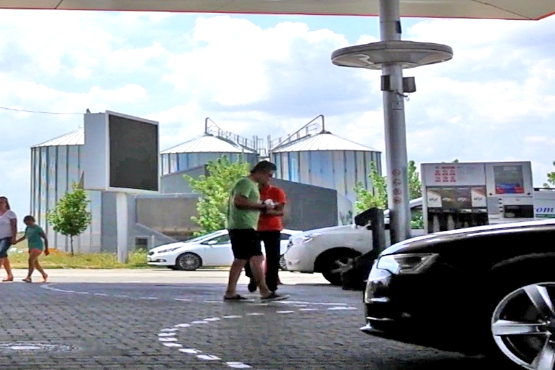 Fostul tenismen il rasplataste pe cel care spala parbrize in benzinarie