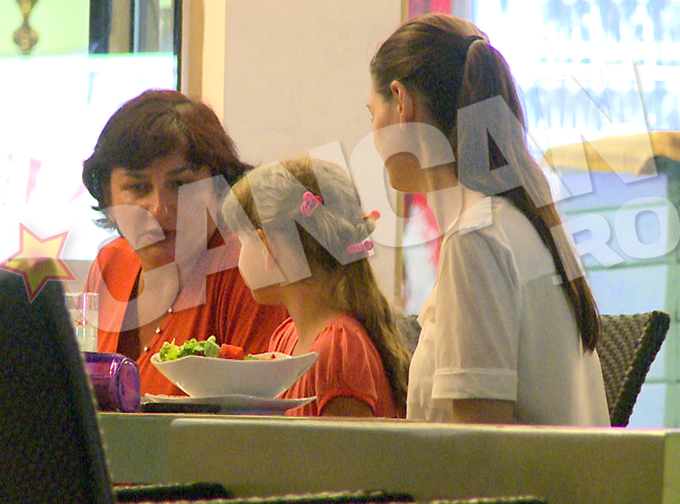 Monica a vorbit foarte mult cu bona Irinucai, despre activitatile zilnice ale acesteia din timpul anului