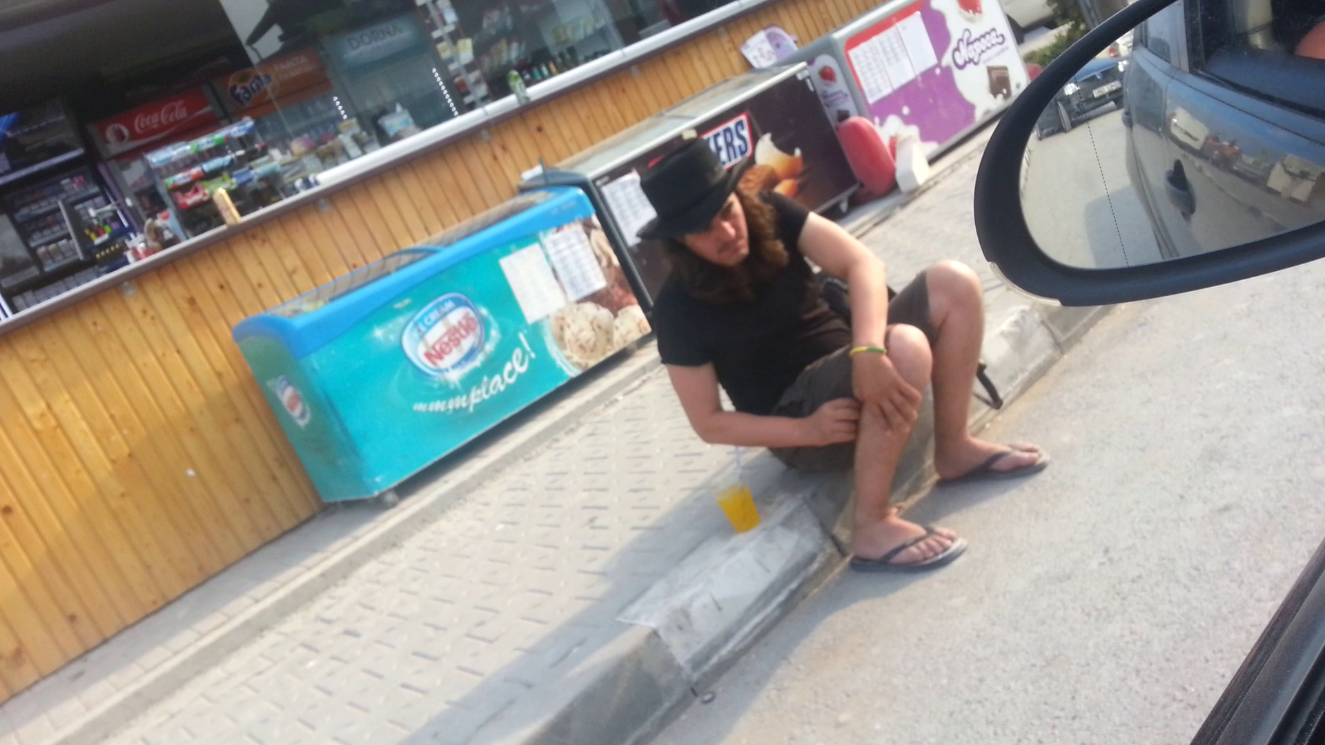 O mancarime rebela nu-i da deloc pace