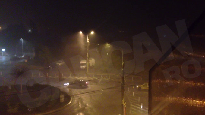 Din cauza precipitatiilor, vizibilitatea a fost redusa