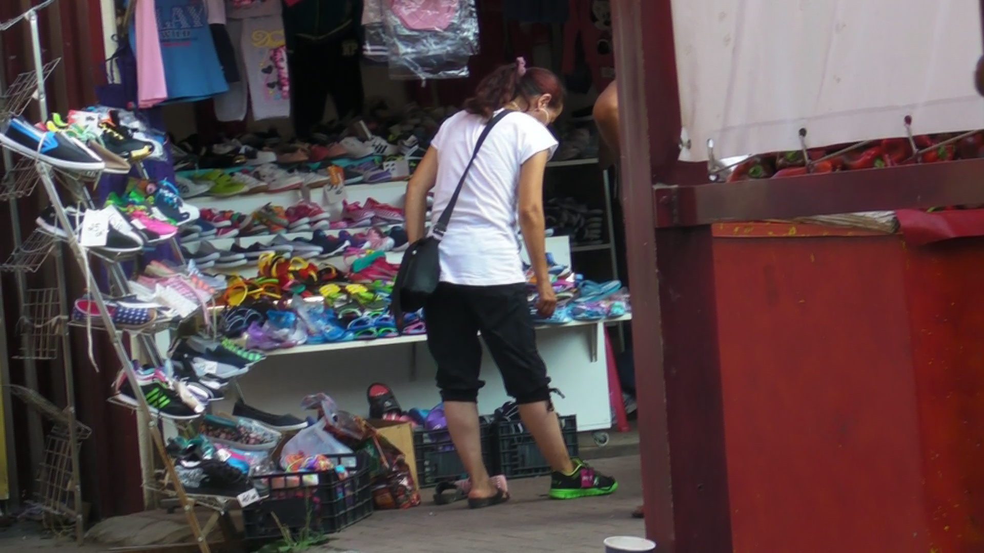 Mama naturala a Mariucai si a cumparat adidasi