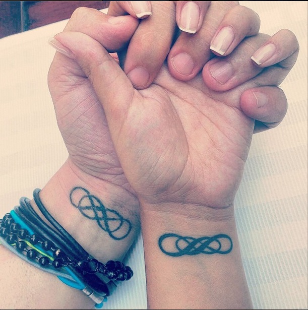 Andreea si Cristi si-au facut tatuaje identice