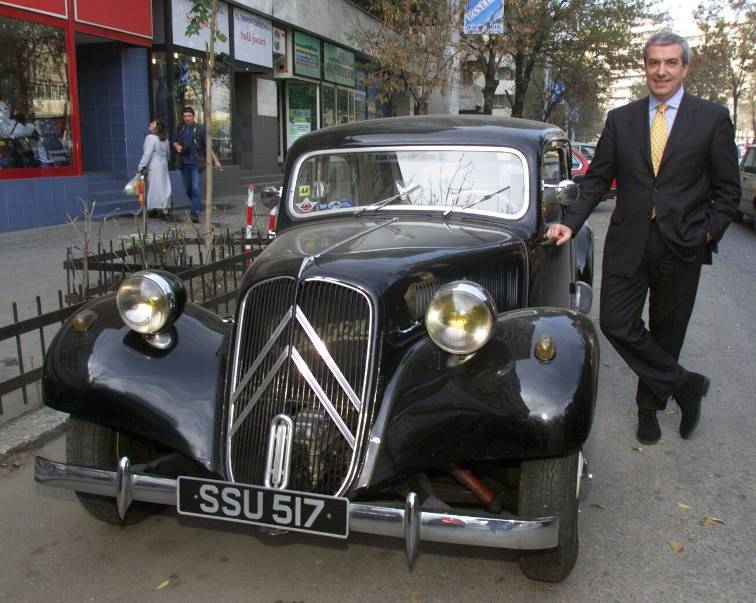 Fostul premier este pasionat de masini