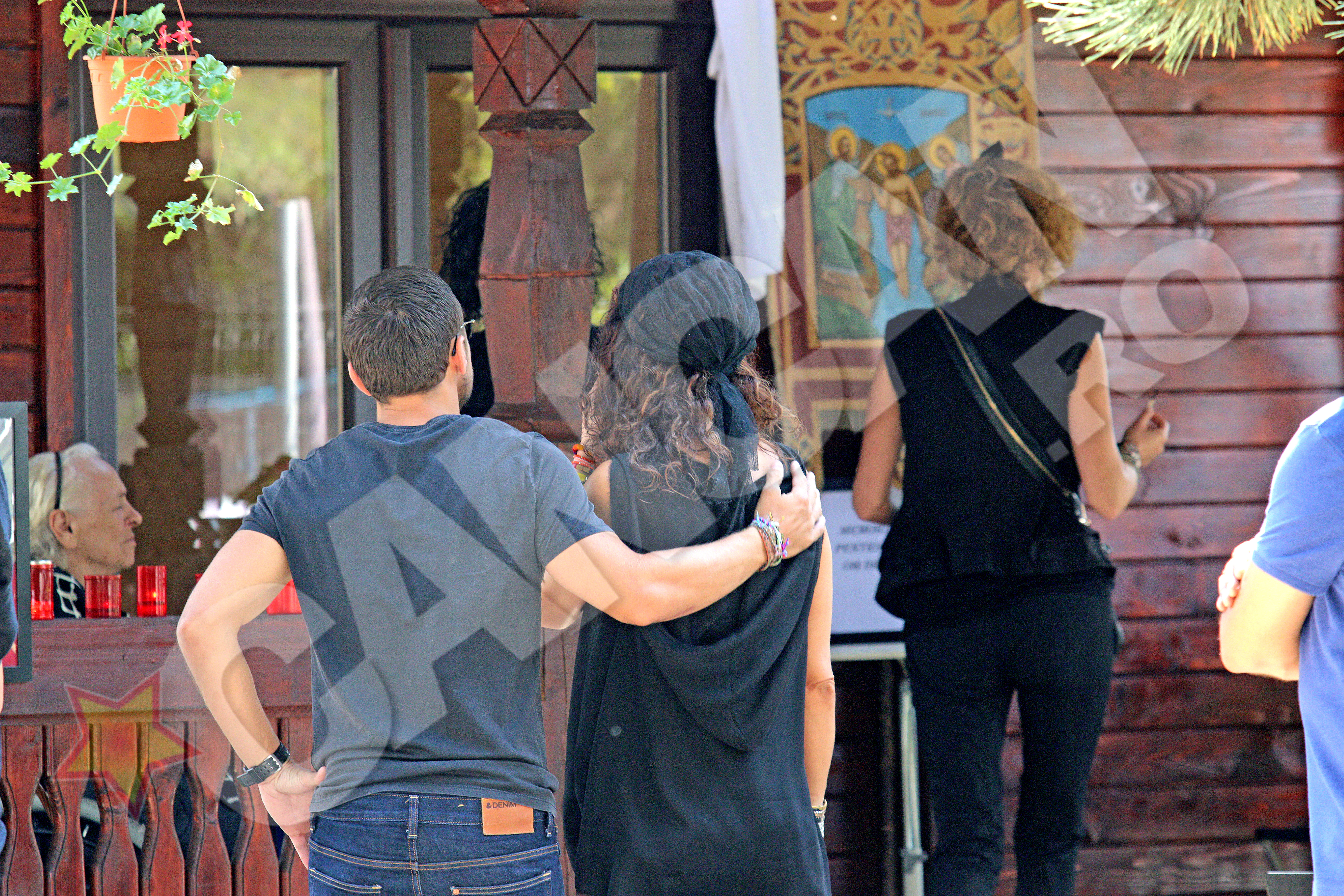 Dani Otil a fost mereu alaturi de iubita sa, Mihaela si a sustinut-o cum a stiut mai bine