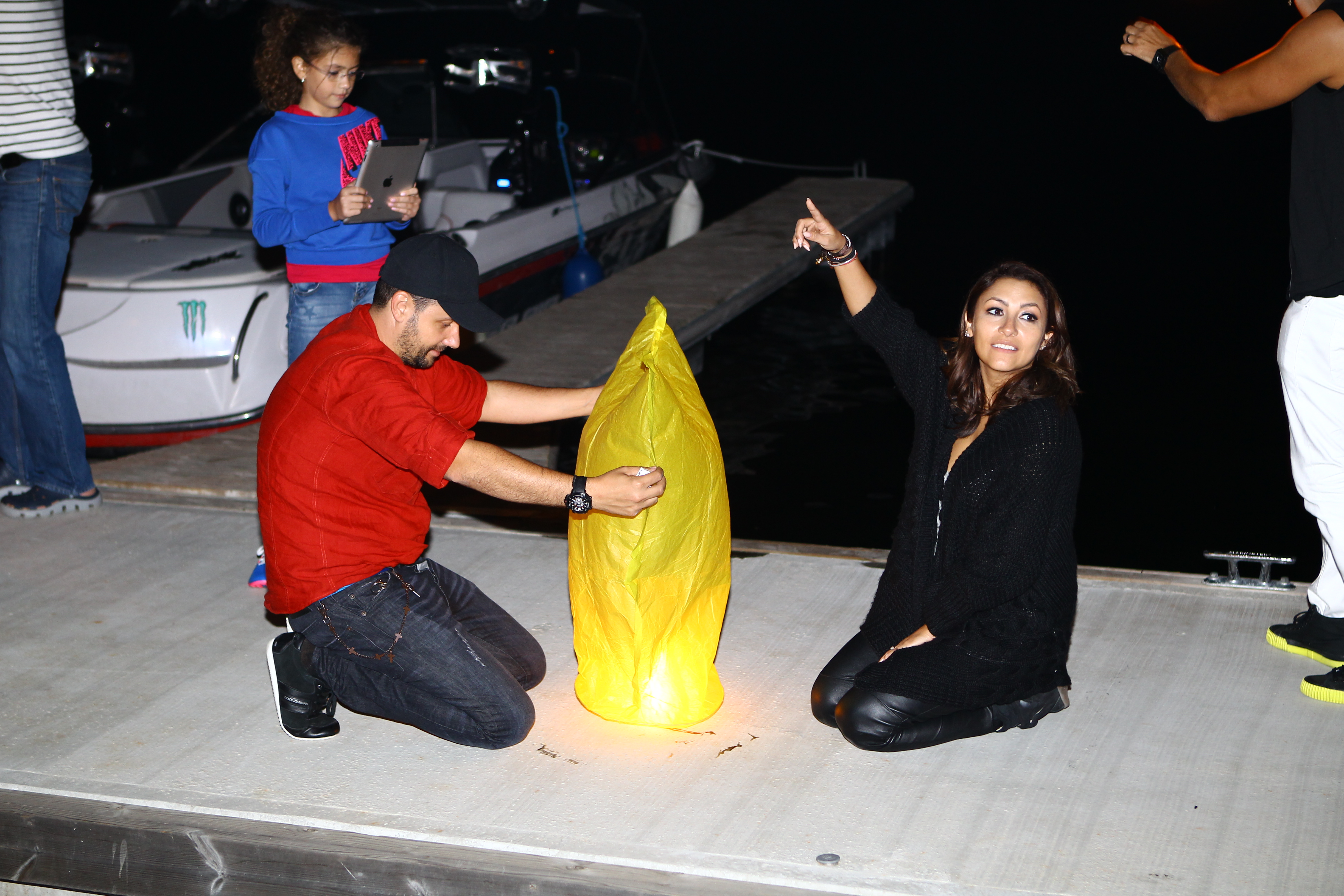 Spre seara s-au lansat si lapioane pe cer