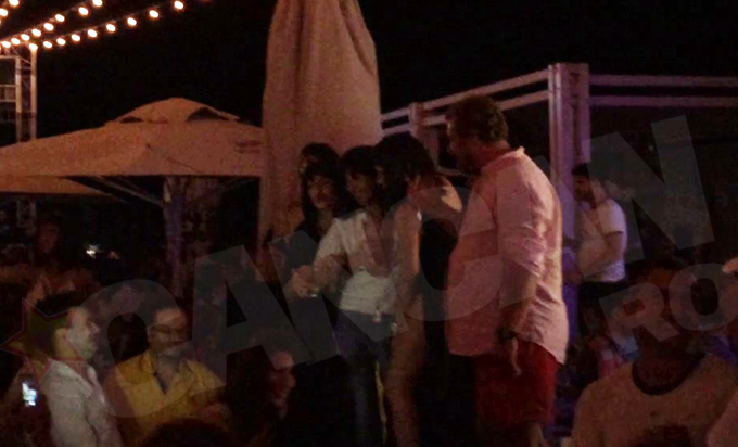 Momentul culminant a fost atunci cand Mugur si-a pus o peruca pe cap