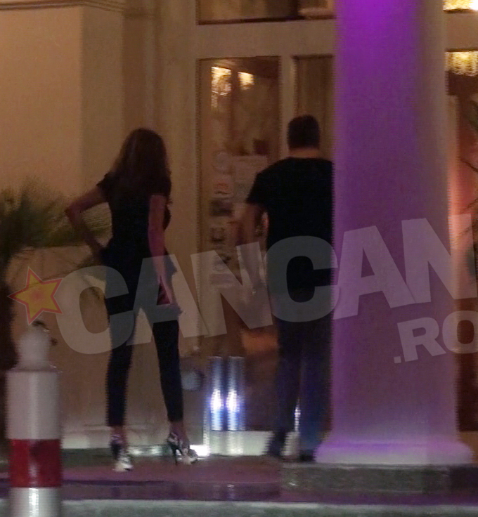 Designerul si blonda au intrat impreuna in hotel si, mai apoi, in camera de hotel