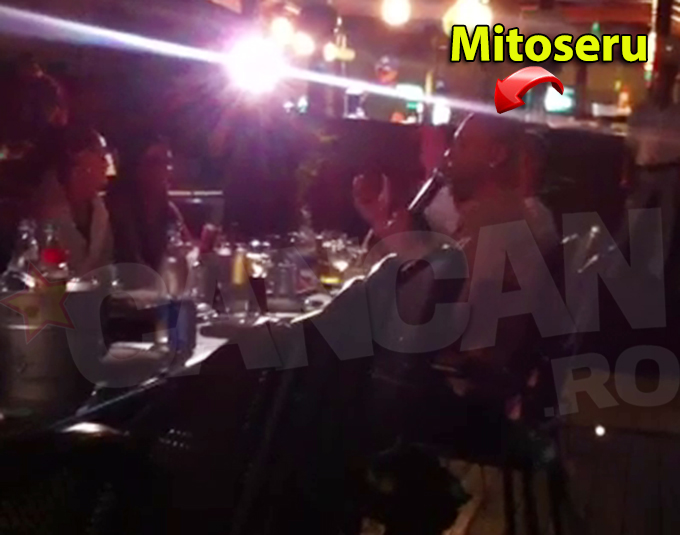 Mitoseru a cantat de mama focului in local, spre deliciul celor prezenti