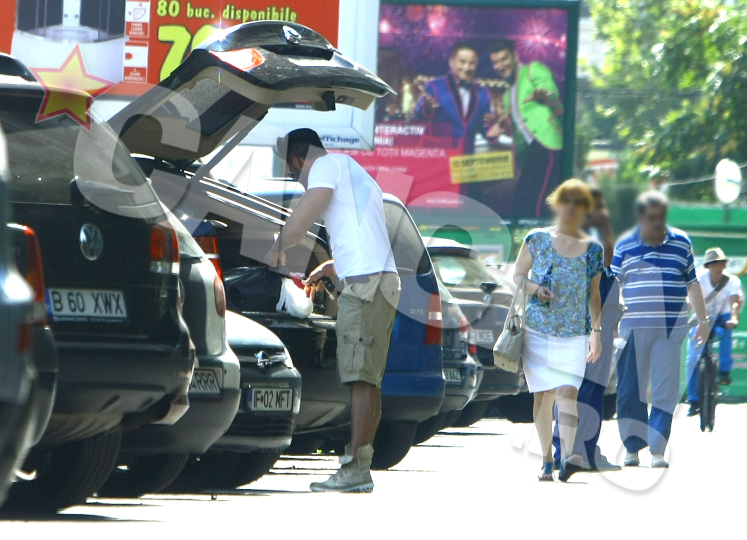 Victor se duce aproape zilnic la atelierul de croitorie pe care-l are cu Bianca