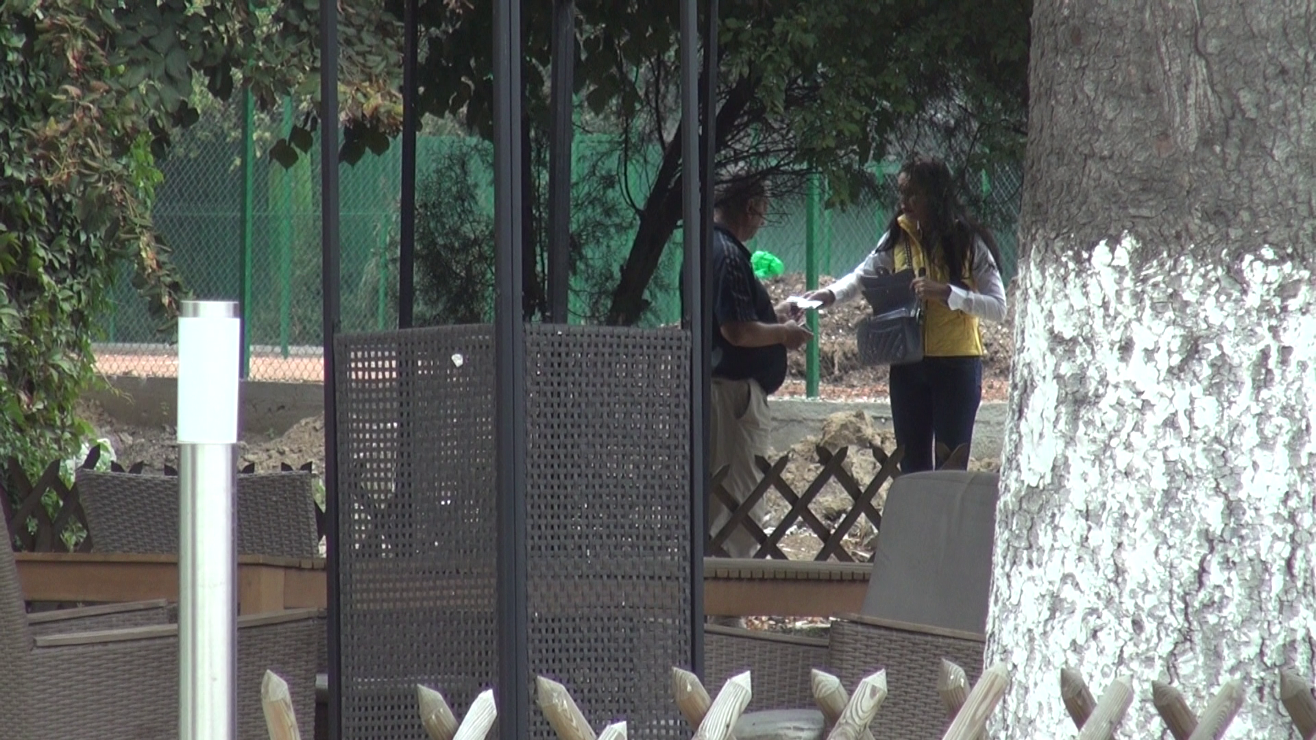 Brigitte plateste muncitorii