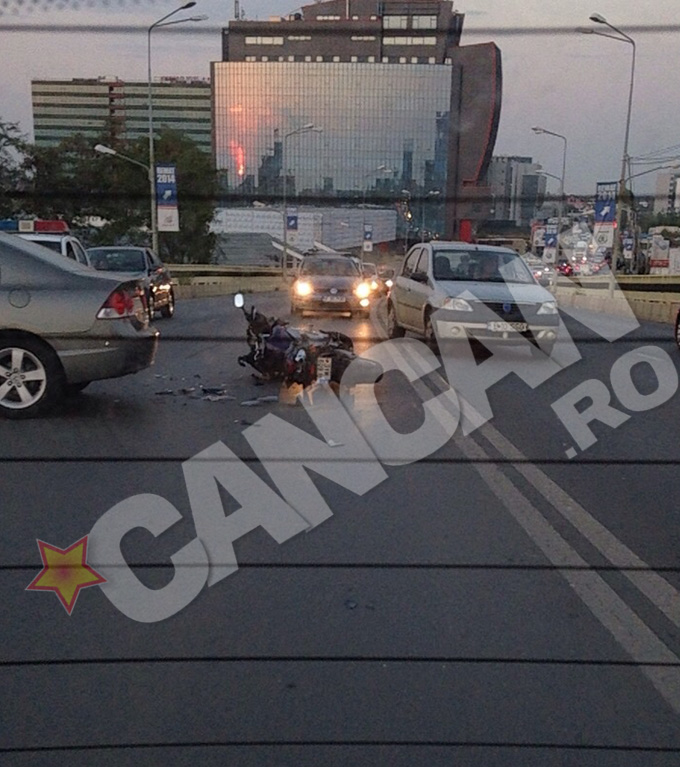Motocicleta a fost grav avariata