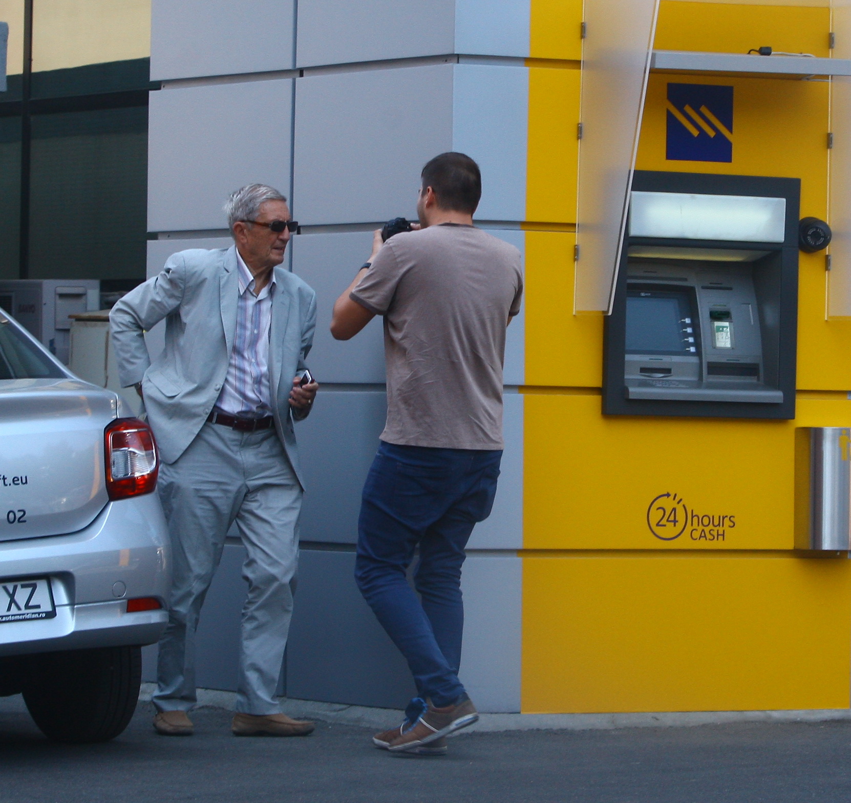 Tacut, Victor Stanculescu se grabeste spre casa