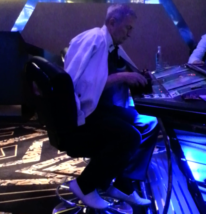 Stanculescu la pacanele