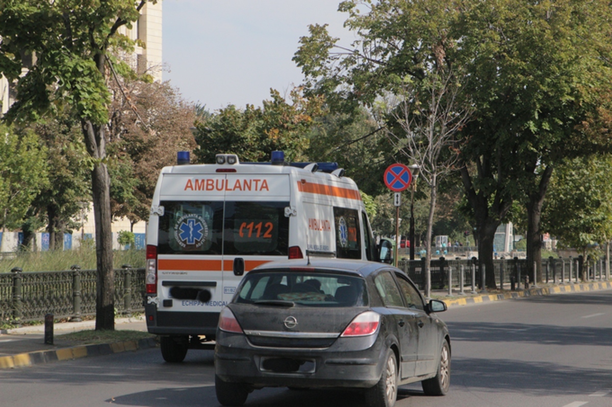 In urma cu trei ani un zvon a speriat opinia publica din Romania. Mai exact, pe strazi ar umbla o ambulanta care ar rapi copii