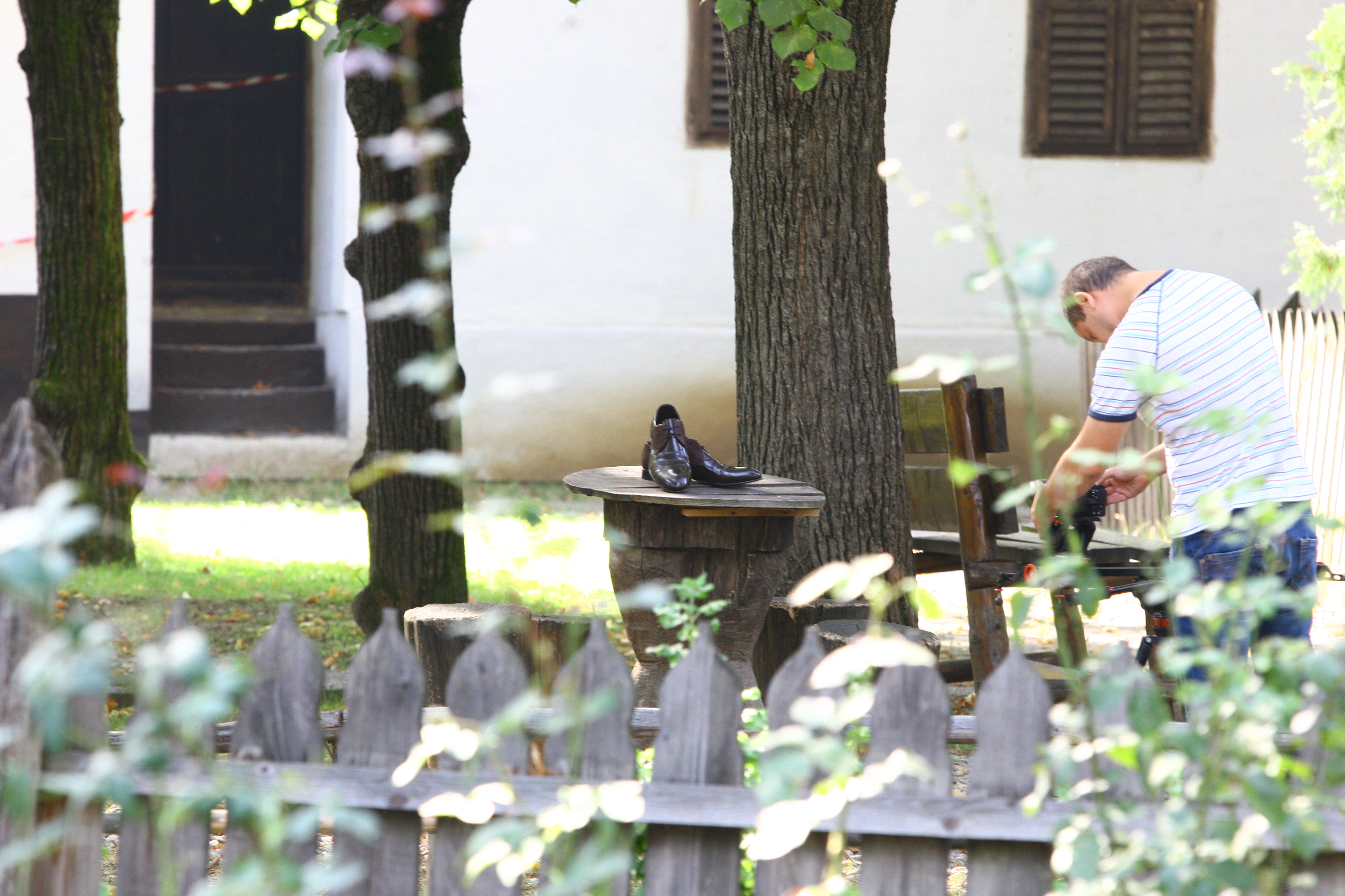 Acestia sunt pantofii pe care Connect-R ii va purta la nunta