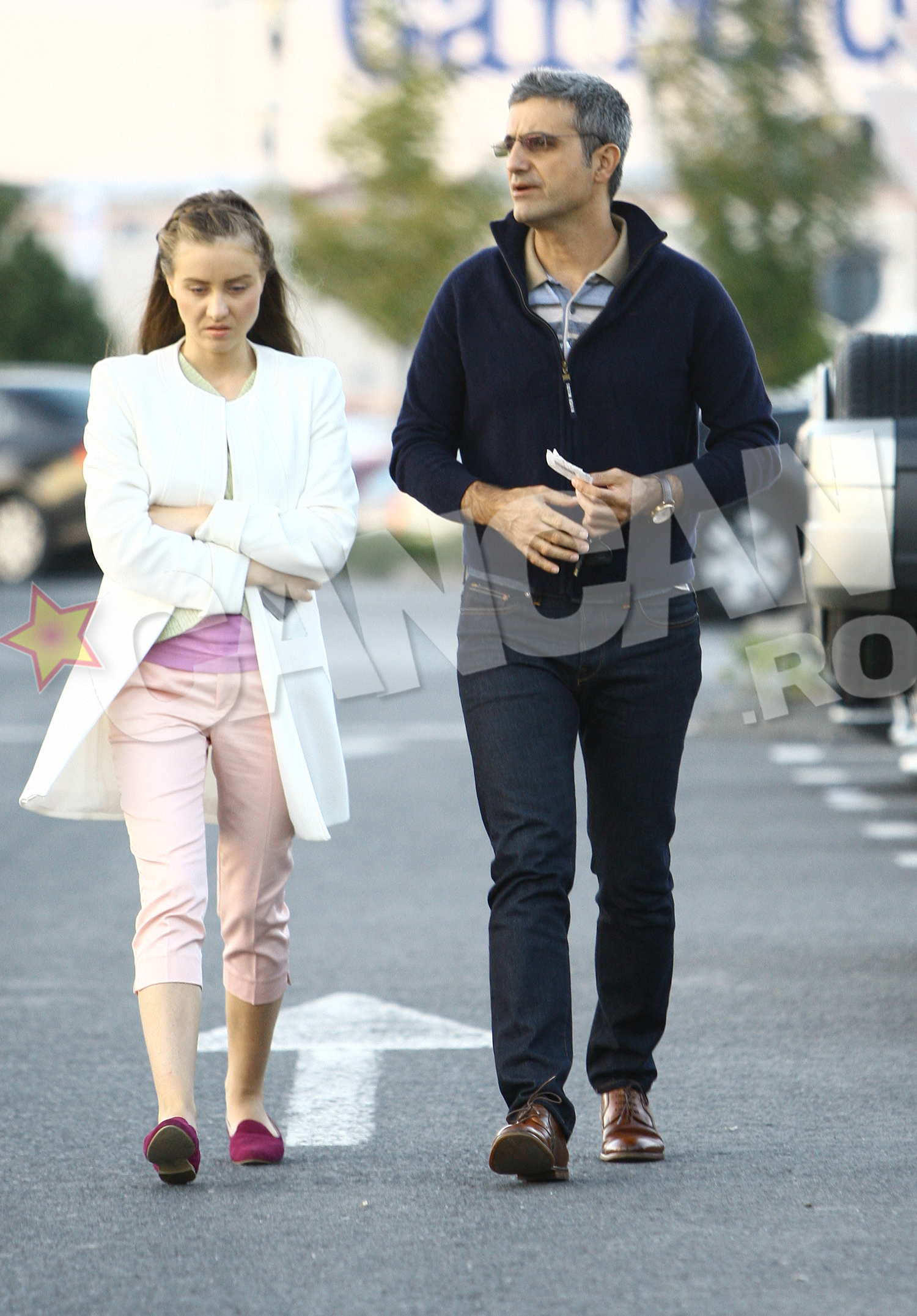 Robert Turcescu si sotia lui si-au petrecut seara la mall