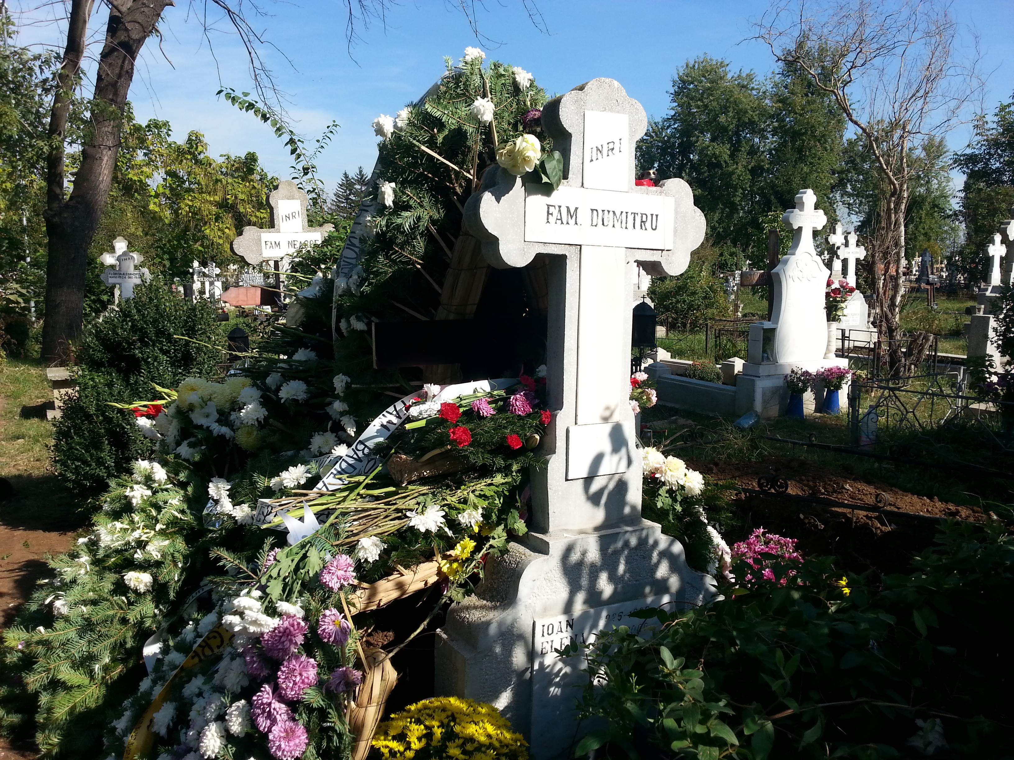 Fosta iubita nu a venit la cimitir, sustin surse din cadrul ACCU