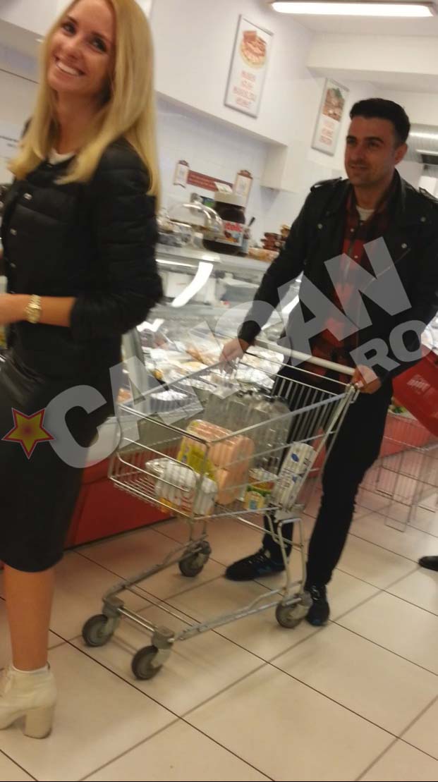 Cornel si Eliza s-au sfatuit in fata raionului de semipreparate