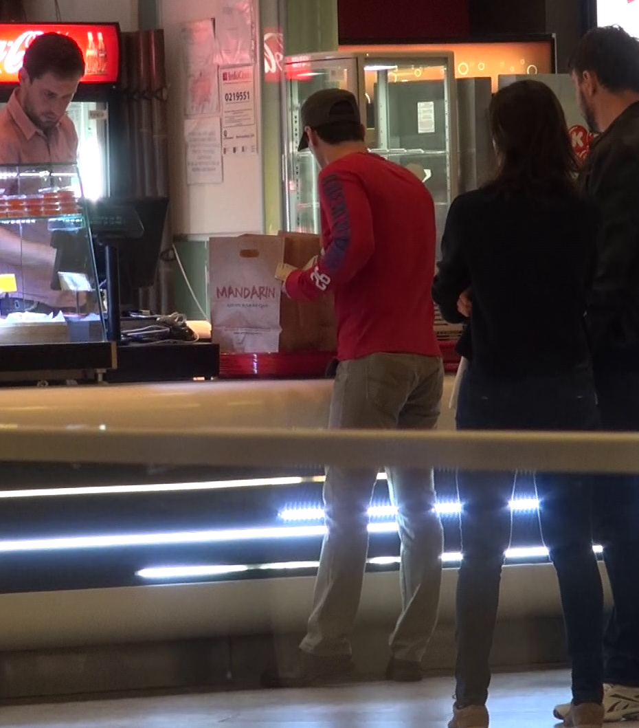 Mircea Badea a luat mancarea la pachet