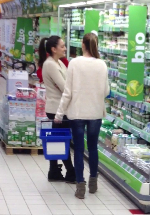 Alexandra si Teodora au luat alimente bio