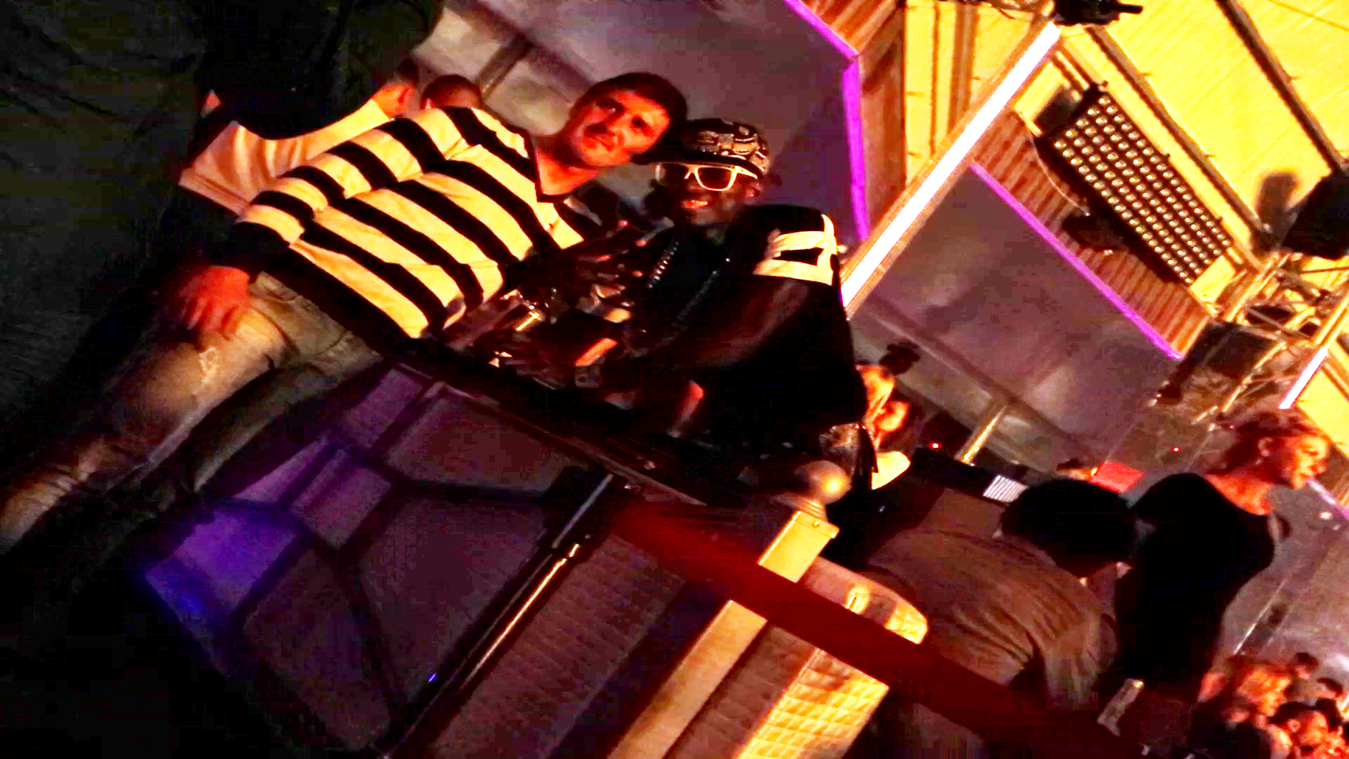 Osumane este solicitat pentru autografe si in club