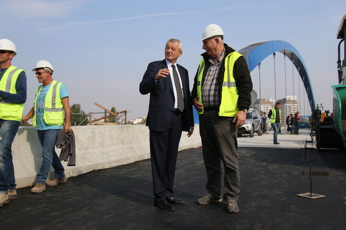 Edilul sef a spus ca lucrarile sunt in grafic si la pasajul de la Piata Sudului