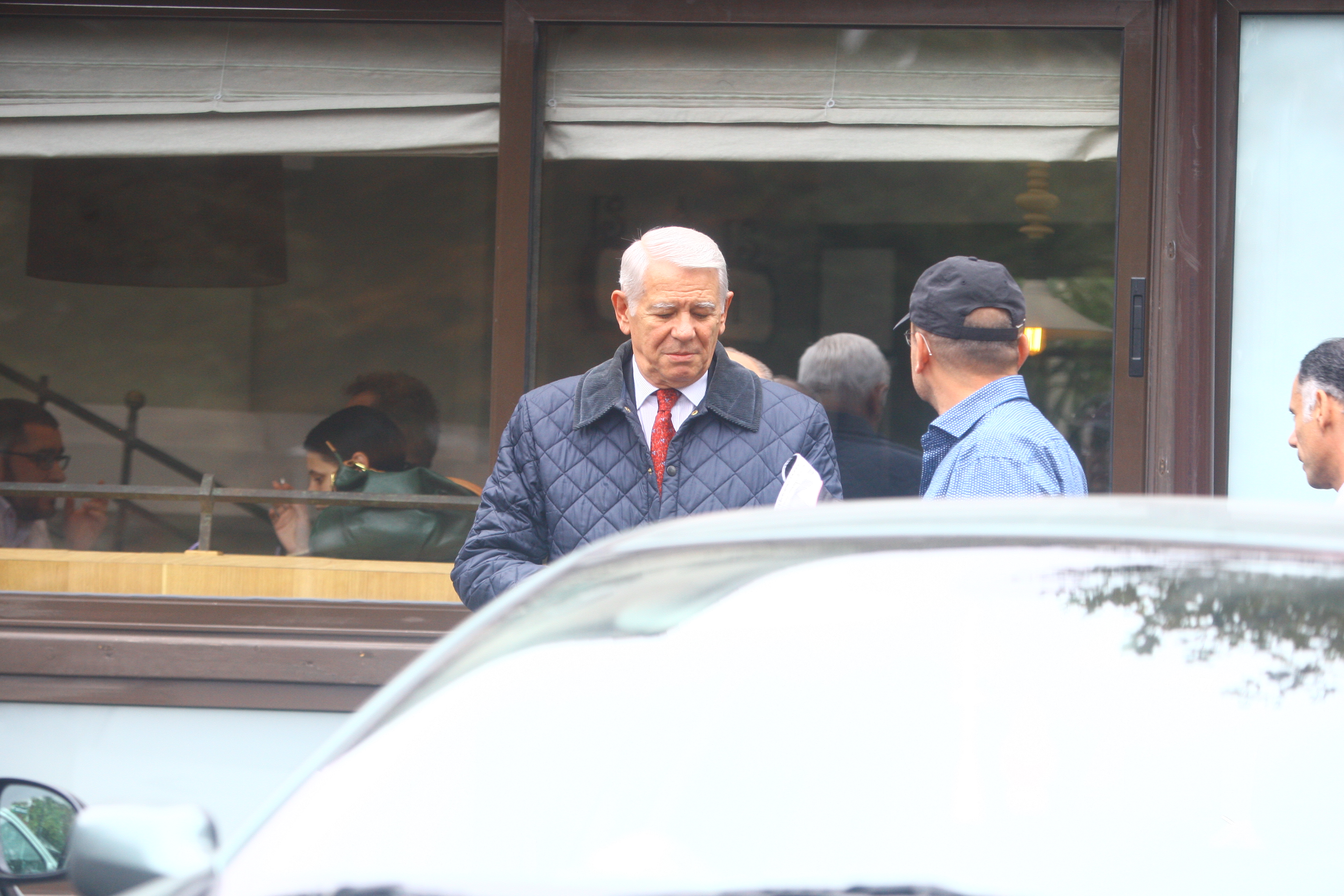 Teodor Melescanu s-a dus dupa pranz la sediul sau de campanie