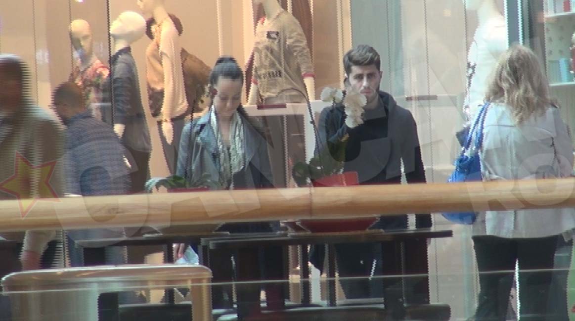 Fostul stelist a primit un telefon important