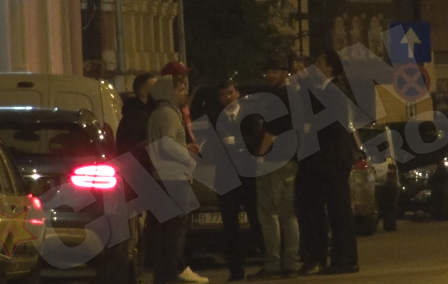 Cantaretul este bucuros de intalnirea cu prietenii