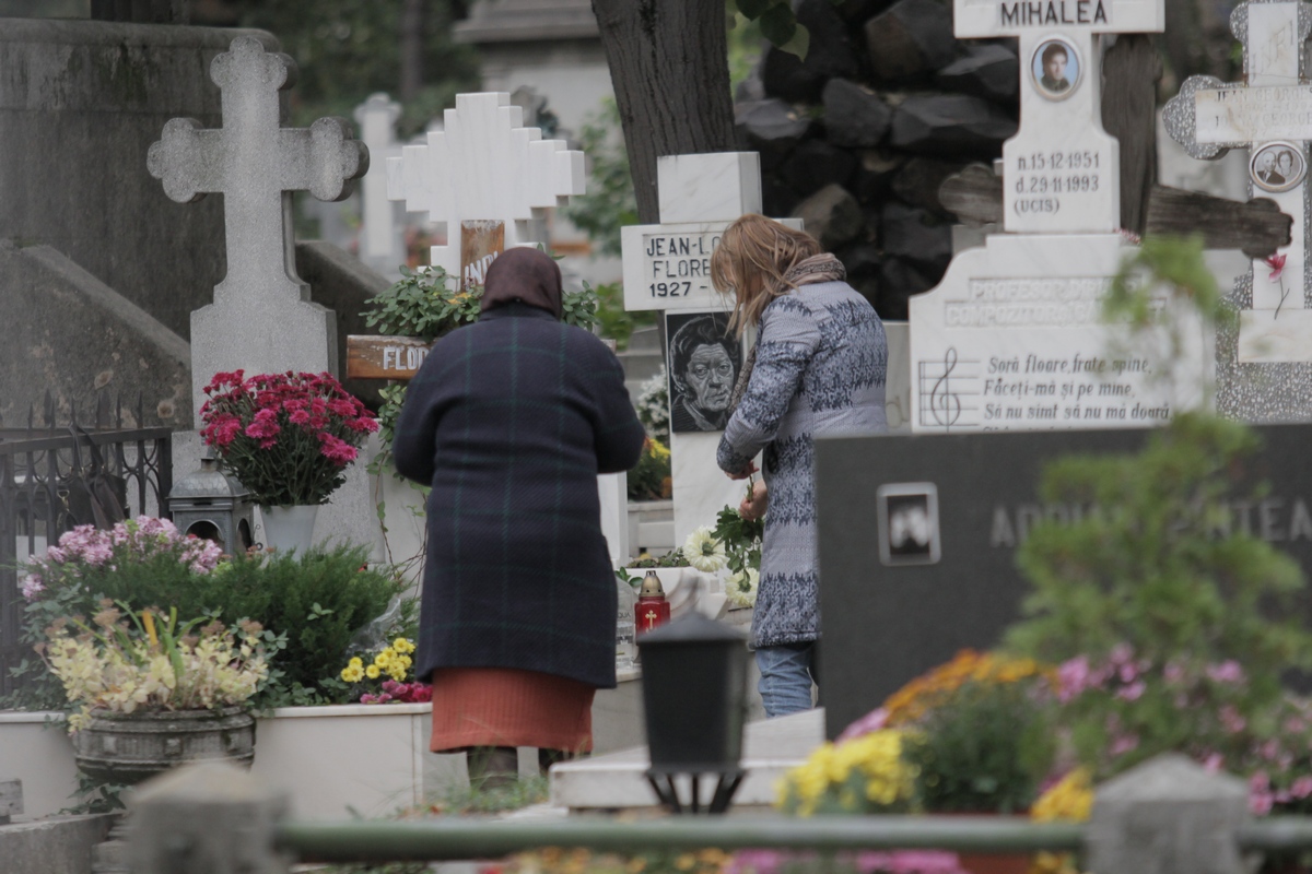 Mormantul maestrului este cel mai ingrijit din cimitirul Bellu