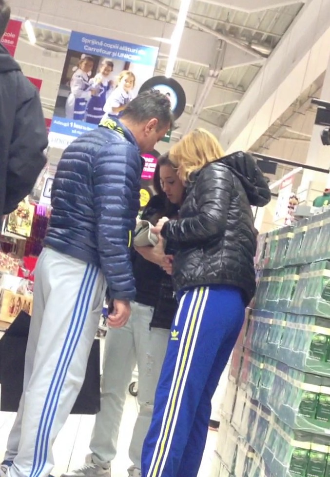 Cu toti stim cat de greu este sa gasim o moneda pentru carucioarele din kypermarket