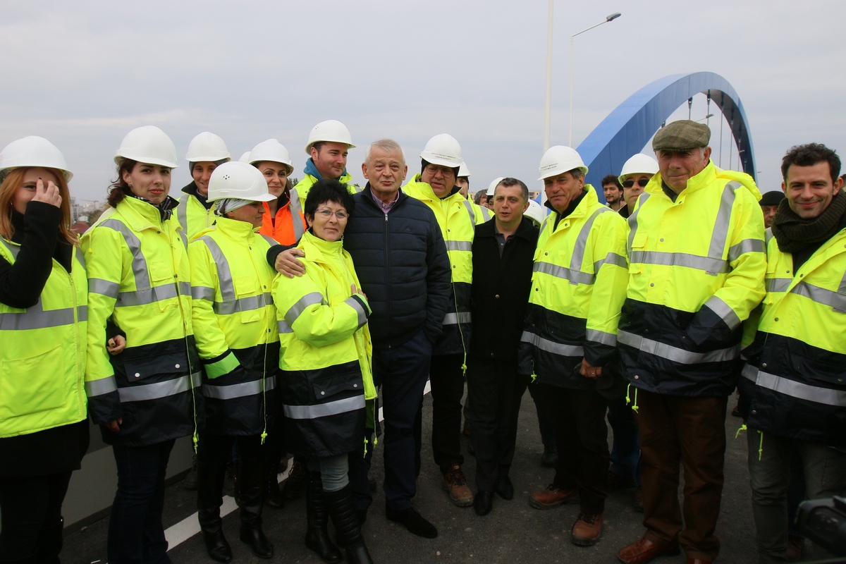 Edilul sef este mandru de viteza cu care au lucrat constructorii